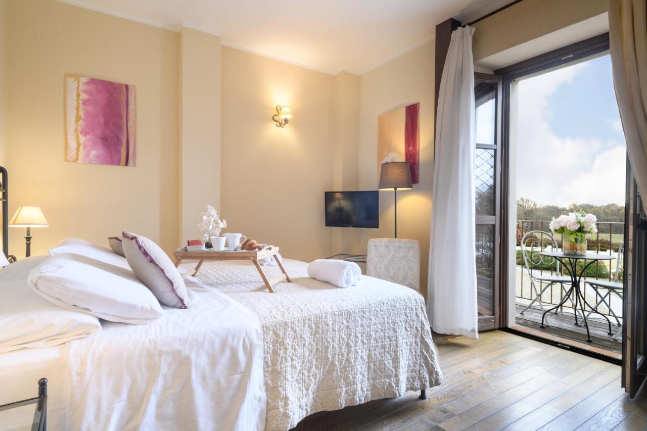 Relais Bella Rosina Pool & Spa La Cassa ภายนอก รูปภาพ