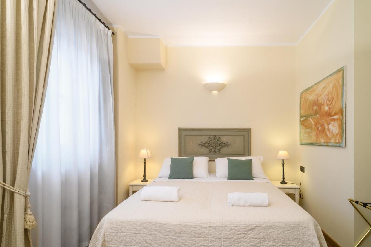Relais Bella Rosina Pool & Spa La Cassa ภายนอก รูปภาพ