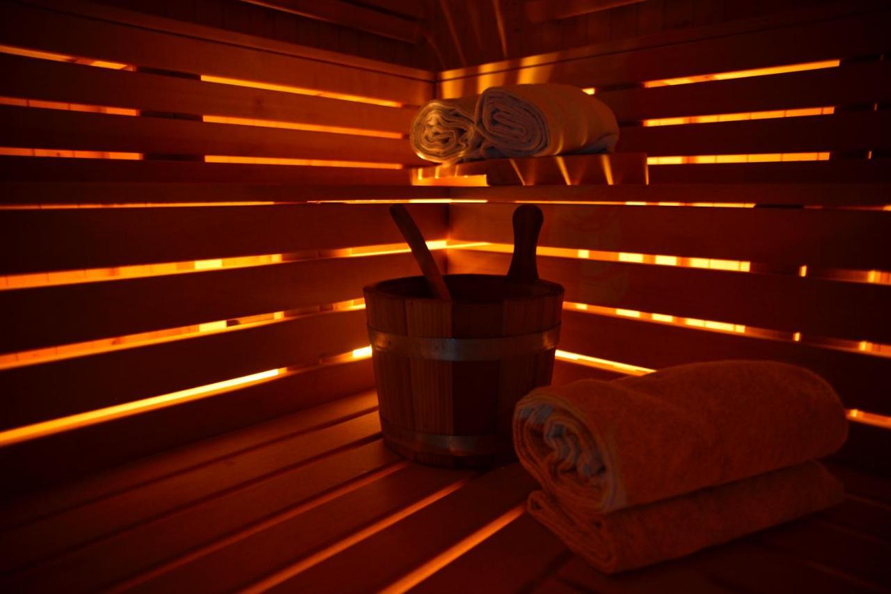 Relais Bella Rosina Pool & Spa La Cassa ภายนอก รูปภาพ