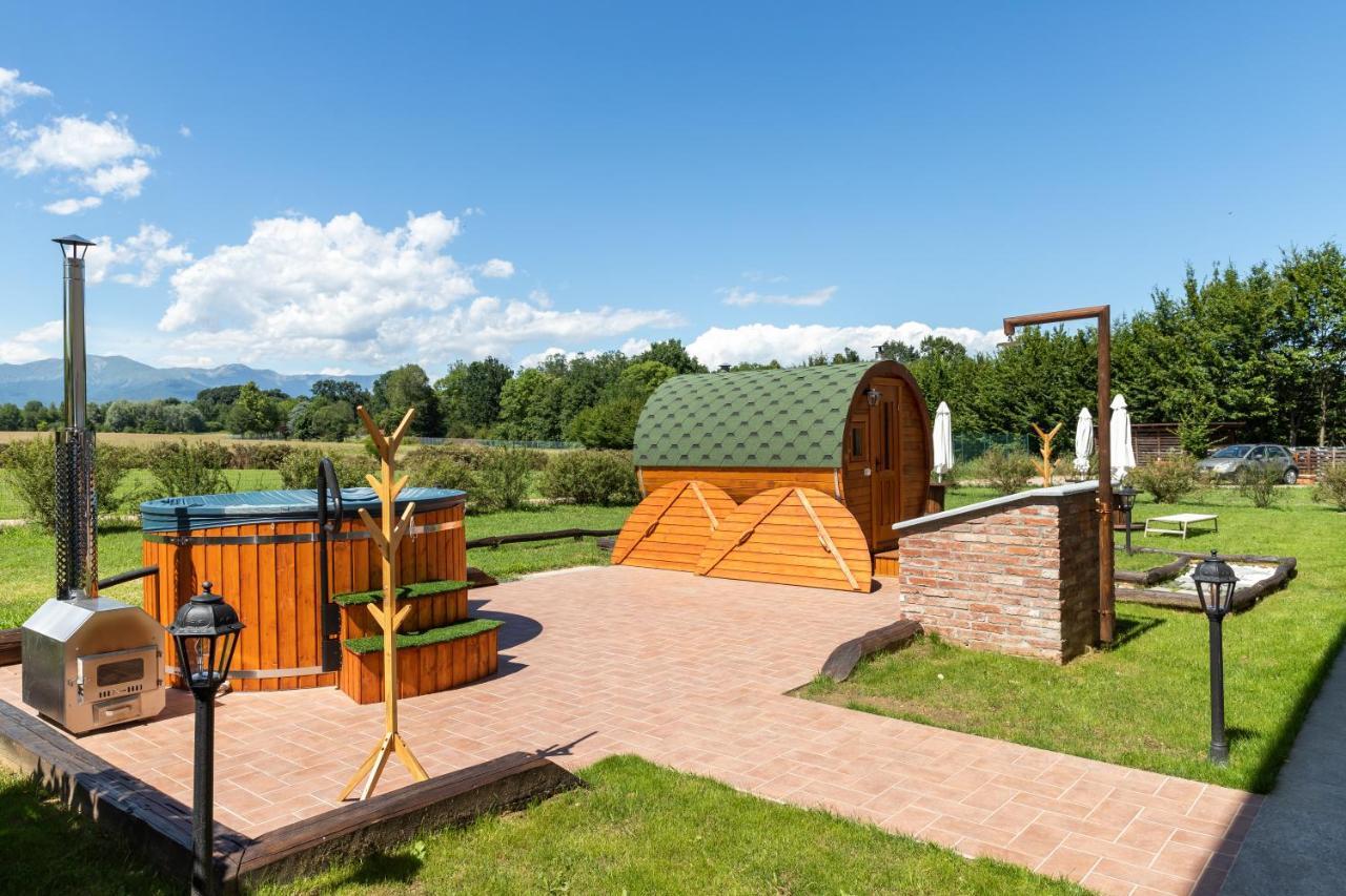 Relais Bella Rosina Pool & Spa La Cassa ภายนอก รูปภาพ