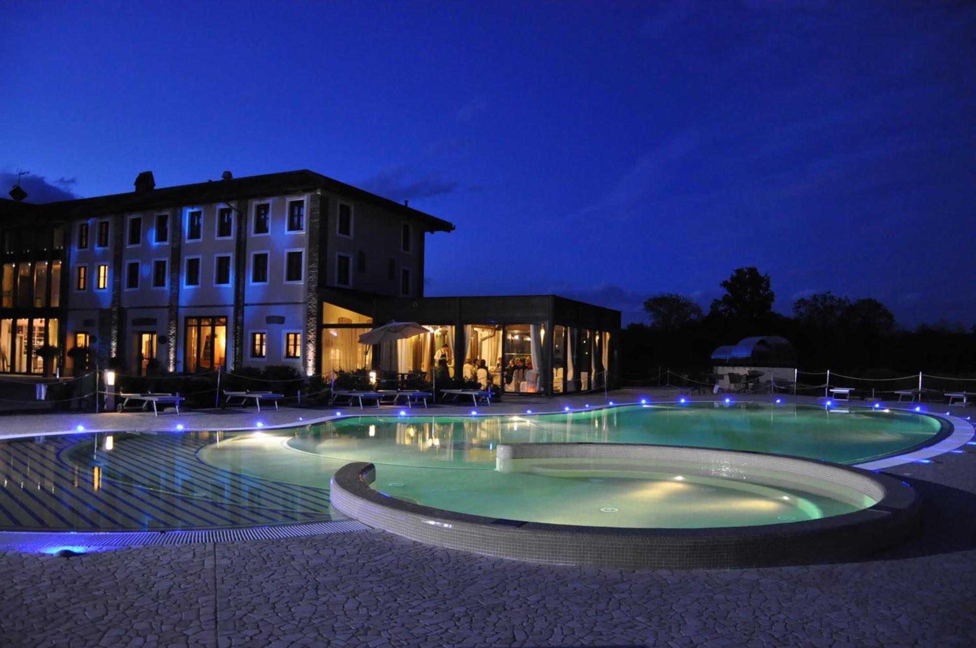 Relais Bella Rosina Pool & Spa La Cassa ภายนอก รูปภาพ